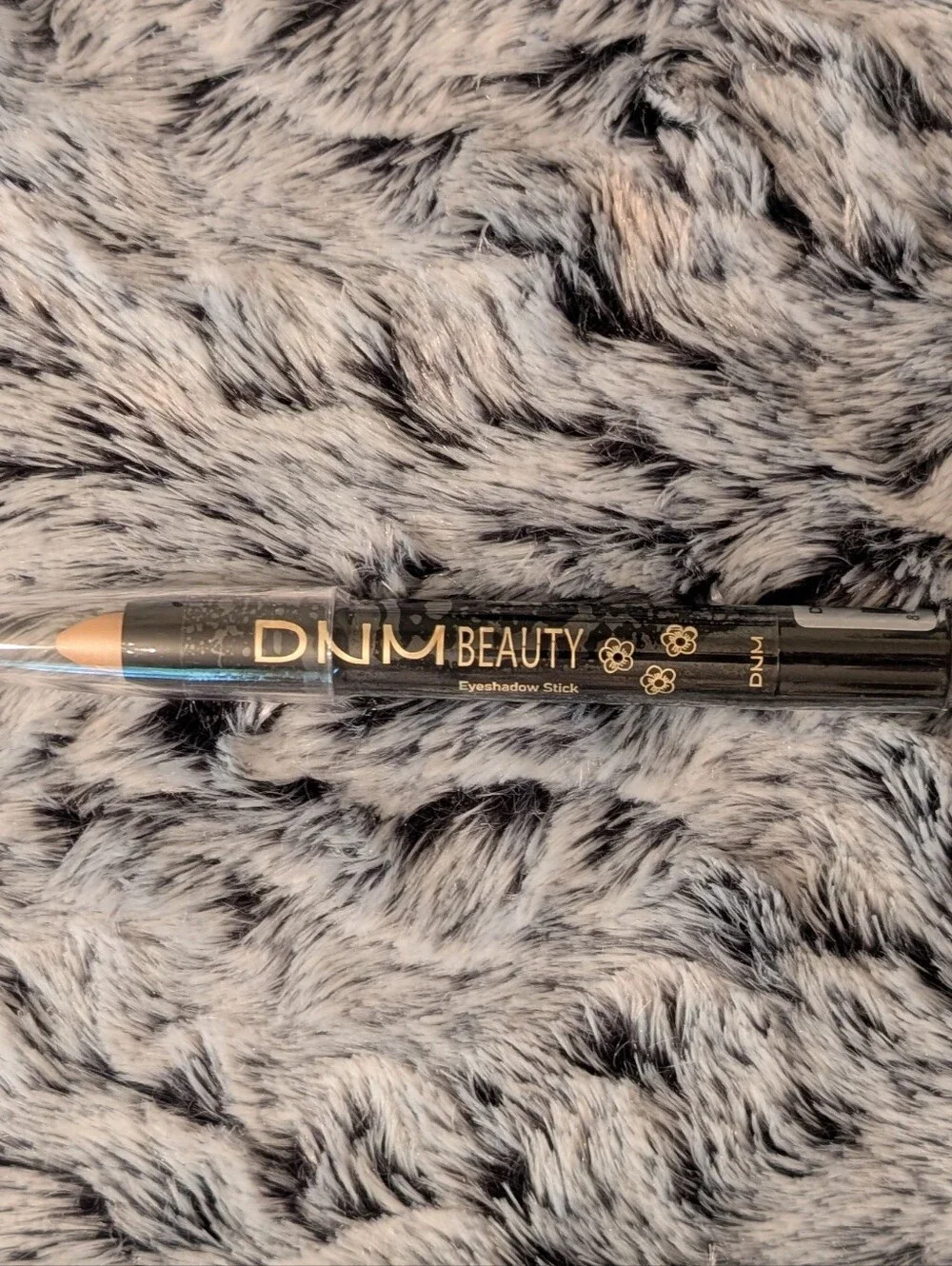 Cream Concealer Pencil – Cream Shade #15